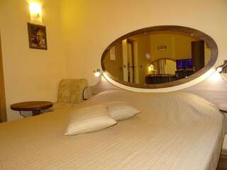 Отель Hotel Color Варна Двухместный номер с 1 кроватью или 2 отдельными кроватями-78