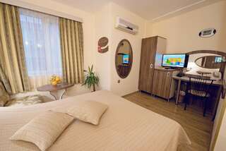 Отель Hotel Color Варна Двухместный номер с 1 кроватью или 2 отдельными кроватями-8
