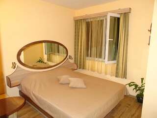 Отель Hotel Color Варна Двухместный номер с 1 кроватью или 2 отдельными кроватями-35