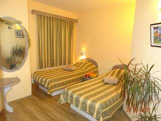 Отель Hotel Color Варна Двухместный номер с 1 кроватью или 2 отдельными кроватями-56
