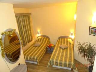 Отель Hotel Color Варна Двухместный номер с 1 кроватью или 2 отдельными кроватями-57